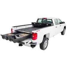 decked 8 ft bed length pick up truck