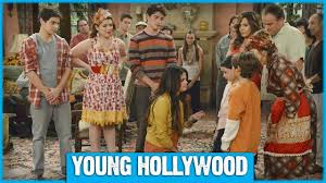 Wizards of waverly place is a disney channel original series that premiered on october 12, 2007. Wizards Cast Returns To Waverly Place Youtube