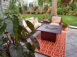 4 Ways To Keep Your Patio Cool