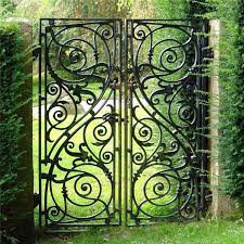 China Wrought Iron Gate Designs And
