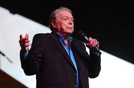 Mickey Gilley Dead: Country Star Dies ...