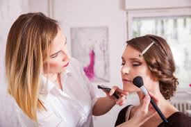 get hired as a freelance makeup artist