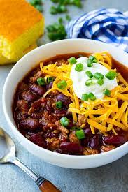 slow cooker turkey chili dinner at