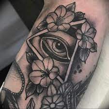photo eye in triangle tattoo 03 03 2019