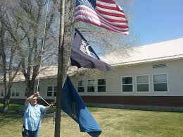 s flying pow mia flags features