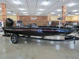 Hot foot , blinker trim , remote drain plug , trailer is gator coated with alloys and matching. All Inventory Dawson Boat Center