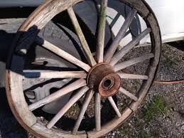 Wooden wagon wheels wooden wheel wooden hand wood shop projects diy wood projects woodworking projects wagon for wedding wooden cooler homemade fishing lures. How To Gird Up Old Wagon Wheel Diy Home Improvement Forum