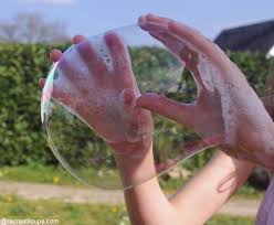 enfant recette des bulles de savon