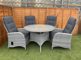 4 Seater Round Reclining Dining Set In