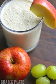 green g apple and cinnamon smoothies