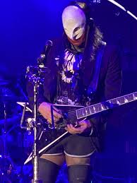 Limp bizkit is one of the many bands that people my age sometimes have to reckon with having been really into back then. Wes Borland Wikipedia