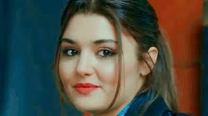 Hande erçel (born 24 november 1993) is a turkish television actress and model. Ù‡Ø§Ù†Ø¯Ø§ Ø£Ø±ØªØ´ÙŠÙ„ Hande Ercel Ø§Ù„Ø³ÙŠØ±Ø© Ø§Ù„Ø°Ø§ØªÙŠØ© Ù…Ø¹Ù„ÙˆÙ…Ø§Øª Ù‚ØµØ© Ø­ÙŠØ§Ø© ÙˆÙŠÙƒÙŠØ¨ÙŠØ¯ÙŠØ§