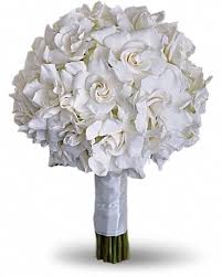 Gardenia And Grace Bouquet In Luxemburg