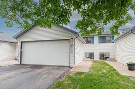 2722 32nd st s moorhead mn 56560