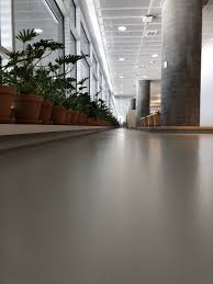 Although concrete flooring is a durable option, you must learn how to polish concrete floors to keep them looking like new. Blog A Beginner S Guide To Concrete Polishing