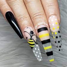 bee nails by misashton