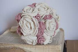 Petali di rosa su misshobby: Bouquet Con Fiori All Uncinetto Alluncinetto It
