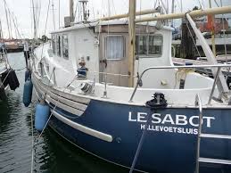 Sailboat and sailing yacht searchable database with more than 8,000 sailboats from around the world including sailboat photos and drawings. Fisher 37 Yacht For Sale In Netherlands
