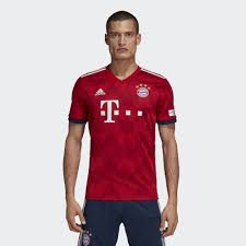 Bundesliga(29), dfb pokal(18), ucl(5), europa show off your undying allegiance to one of soccer's greatest clubs with an fc bayern jersey from soccerpro.com. Bayern Munich S 2018 19 Home Kit By Adidas Released