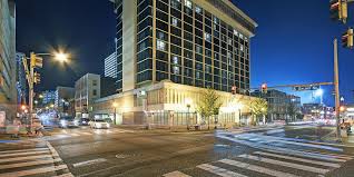 It was late sunday afternoon when my dog needed medical attention, and finding help on weekends is. Hotel Near Beale St Downtown Memphis Holiday Inn Memphis Downtown Beale St