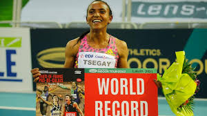 Jakob ingebrigtsen lors des championnats d'europe 2018 à berlin. Ethiopia S Tsegay Breaks Women S 1500m Indoor World Record