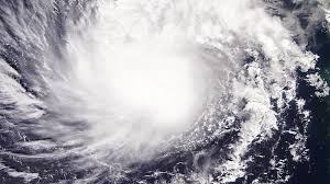 സംസ്ഥാനത്ത് ടൗട്ടേ ചുഴലിക്കാറ്റ് മുന്നറിയിപ്പുണ്ടെങ്കിലും അതിന്റെ സഞ്ചാരപഥത്തില്‍. Cyclone Tauktae To Hit West Bengal This Week Fake News And Video Of Tauktae Cyclone Lashing Bay Of Bengal Goes Viral On Social Media Latestly