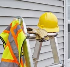 How To Choose A Roof Ladder The Best Ladders For Working