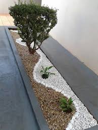 24 Best White Gravel Landscaping Ideas