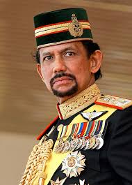 His full name runs as thus: Sultan Haji Hassanal Bolkiah Mu&#39;izzaddin Waddaulah ibni Al-Marhum Sultan Haji Omar Ali Saifuddien Sa&#39;adul Khairi Waddien, ... - brunei