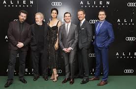 Ridley scott is helemaal terug met zijn nieuwste 'alien: Alien Covenant World Premiere Interviews Ridley Scott Michael Fassbender