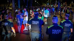 Curfew laws prohibit or limit your right to be out in public at certain times. Covid 19 In Spain The Curfew In Catalonia That The Tourists Are Ignoring Spain El Pais In English