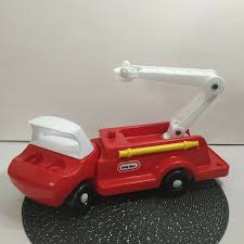 Jon burton (founder of traveller's tales) coded up the same demo on the ps1, and left it in the toy story 2 demo by accident. Vintage Little Tikes Red Fire Engine Truck 2 Fireman Toddle Tots Lt2 For Sale Online Ebay