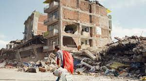 Van depreminde ölenler anılıyor – 7.2 şiddetindeki Van depremi ne zaman  oldu? - Son Dakika Haber