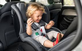 The great lakes state requires children under the age of 16 to wear a seat belt when riding in a vehicle. Dualfix M I Size Car Seat Britax Romer