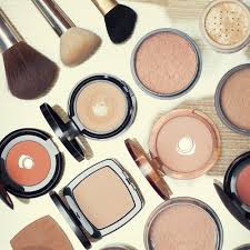 5 advanes of wearing great makeup