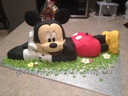 coolest 3d mickey mouse cake for a 2nd