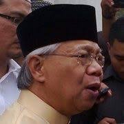 Dato' paduka ahmad bashah md hanipah. About Awang Tengah Ali Hassan Politician 1955 Biography Facts Career Wiki Life