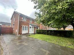 2 Bedroom Semi Detached House For