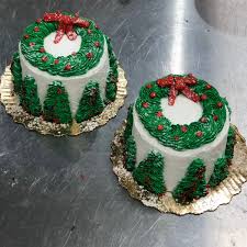 Few will be open on the holiday. Sarah Rumpf On Twitter I Ve Been Looking Forward To Christmas Cakes Since I Was Hired In June Mini Cakes And Cookie Cake Slices Publix Publixbakery Publix Publixjobs Https T Co Tirn19ozsw