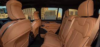 2024 jeep grand cherokee interior