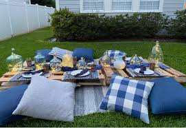 host a pallet picnic celebrate