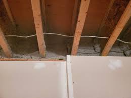 advice to hide the wall insulation