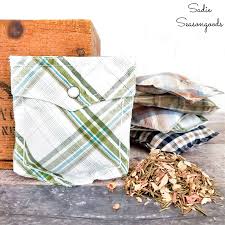 drawer sachets with woodsy scents from