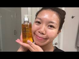 l occitane cleansing oil makeup remover