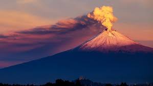 Resultado de imagen de imagenes de volcanes en erupcion