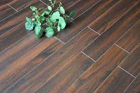 laminated pergo wooden flooring size