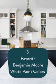 Our 5 Favorite Benjamin Moore Whites