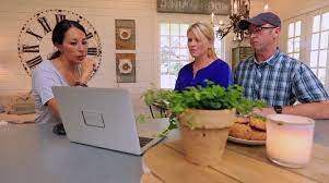10 Things You Probably Didn't Know About HGTV's 'Fixer Upper" - The Mom Beat gambar png