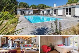 top 8 villas with swimming pool on Île