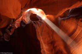 beam of light upper antelope canyon